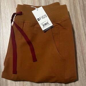 Figs Limited Edition Winter Drop in Mocha Yola Scrub Pants Small Tall. NWT.